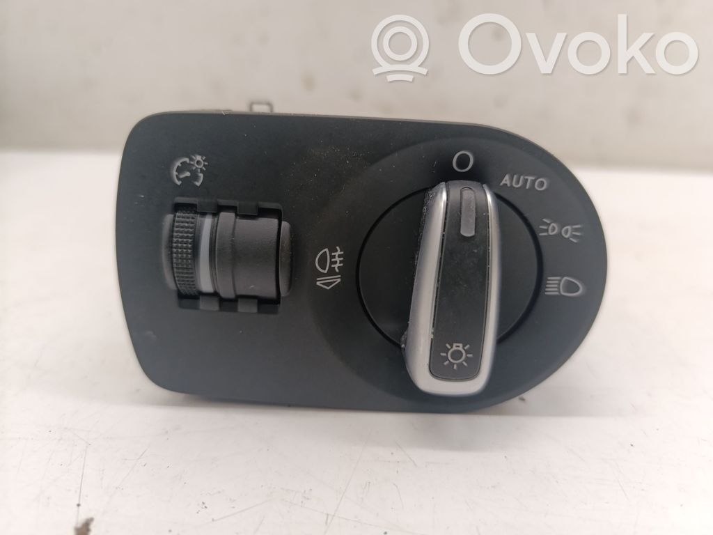 Audi RS Q3 Light switch 