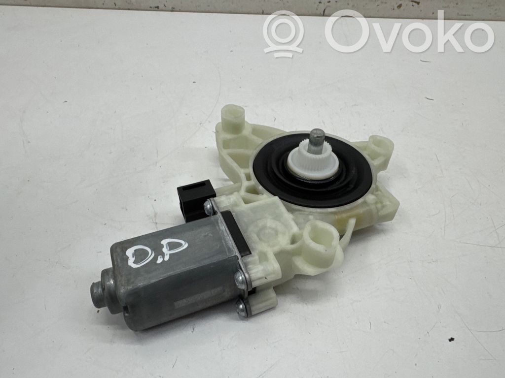 Mercedes-Benz A W177 Silnik regulatora szyby drzwi przednich 