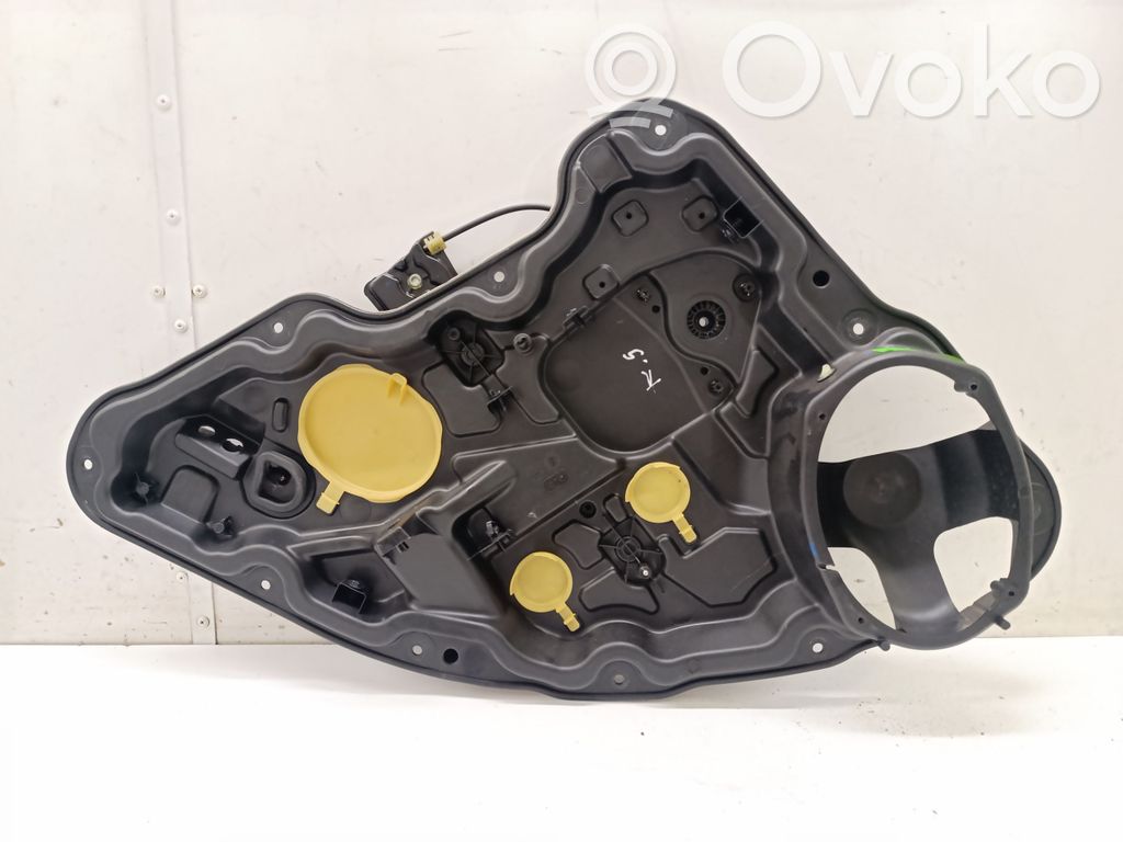 Mechanizm podnoszenia szyby tylnej bez silnika   68227457AA