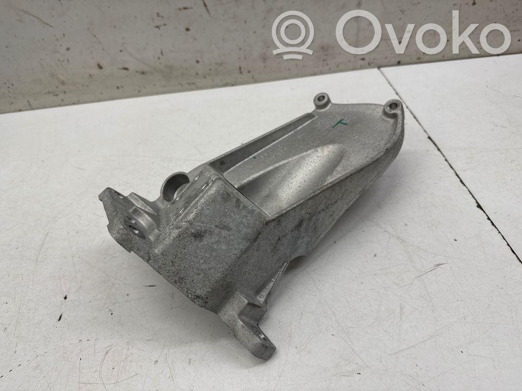 Volvo XC90 Other engine bay part 