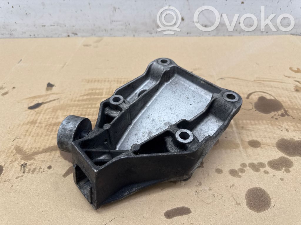 BMW 5 GT F07 Support, suspension du moteur 