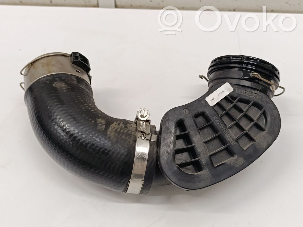 Jaguar E-Pace Intercooler hose/pipe 