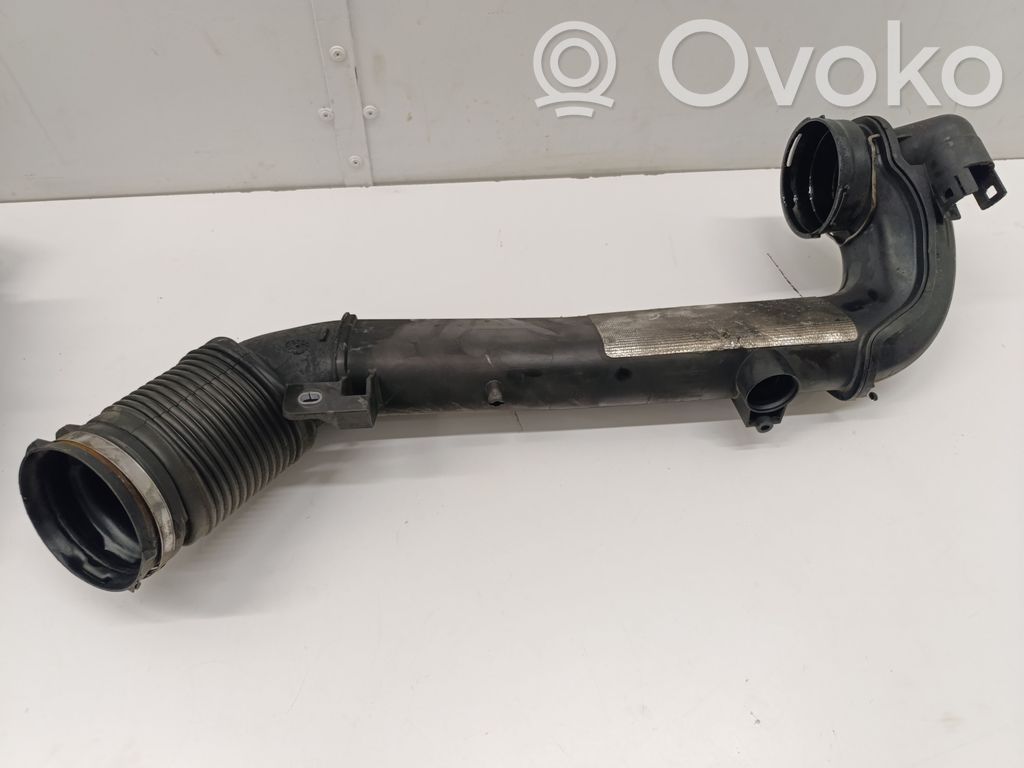 BMW 2 F46 Furtun/conductă intercooler 