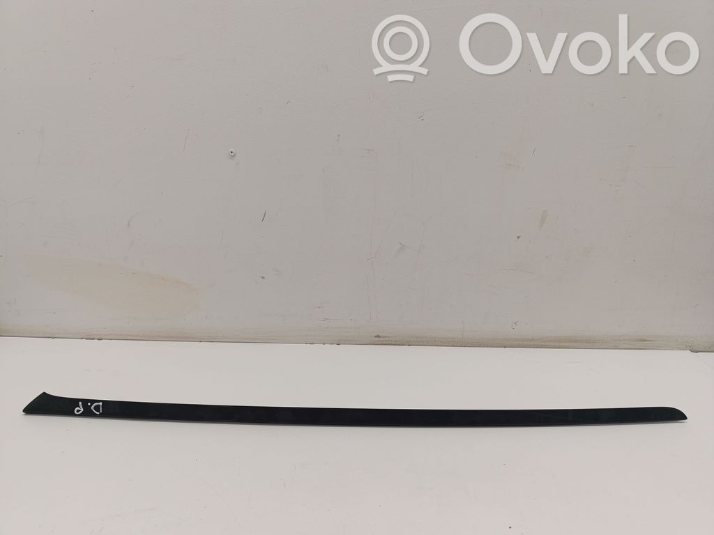 Audi Q4 Sportback e-tron Windshield trim 