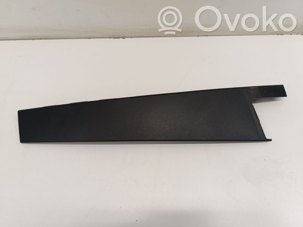 Listwa / Uszczelka szyby drzwi tylnych   9451597