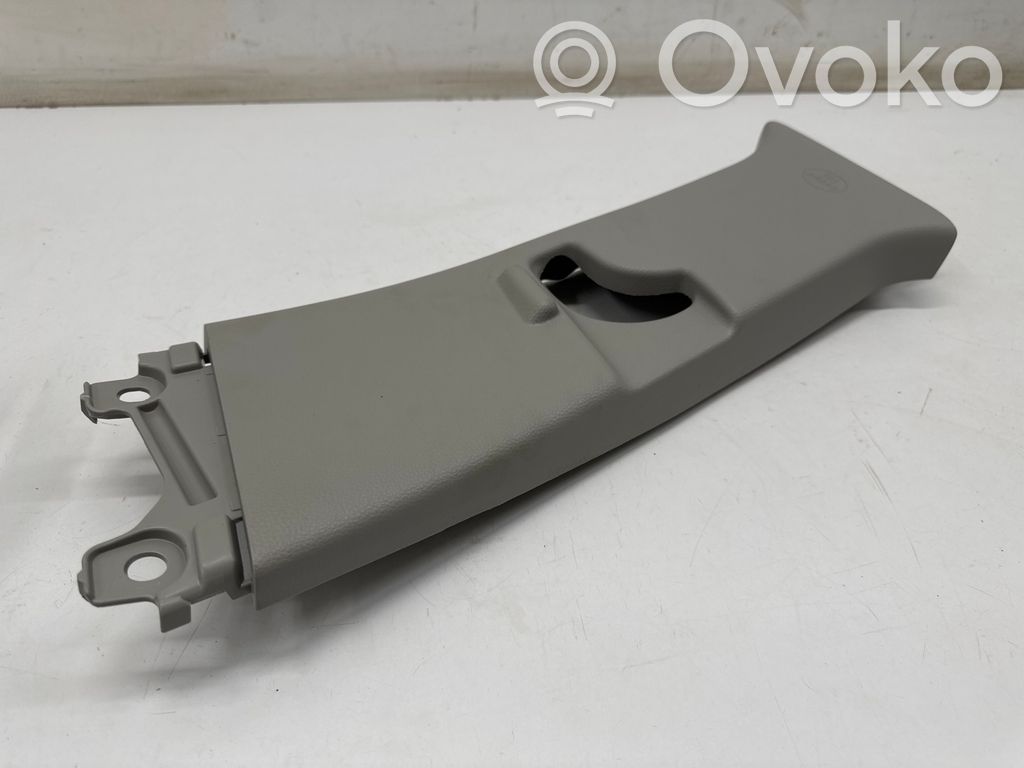 Toyota Yaris Cross Rivestimento montante (B) (fondo) 