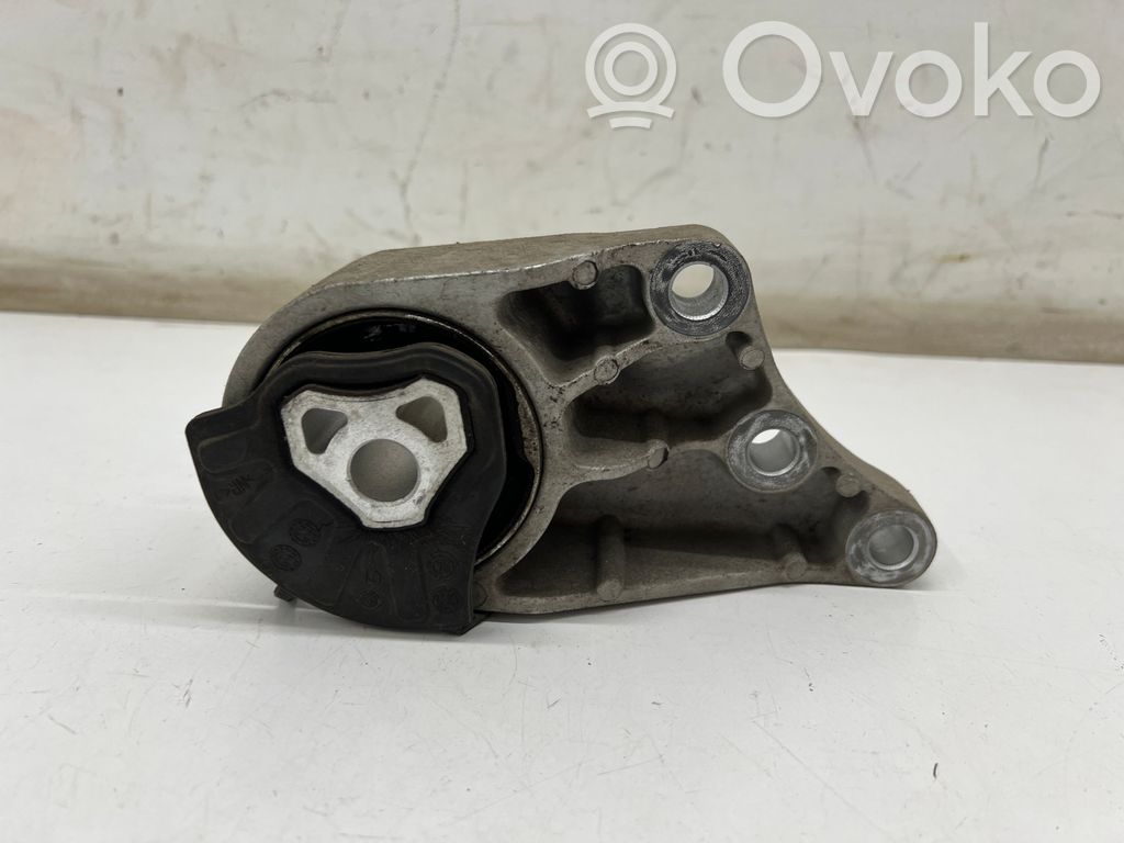 Engine mount bracket   10884498