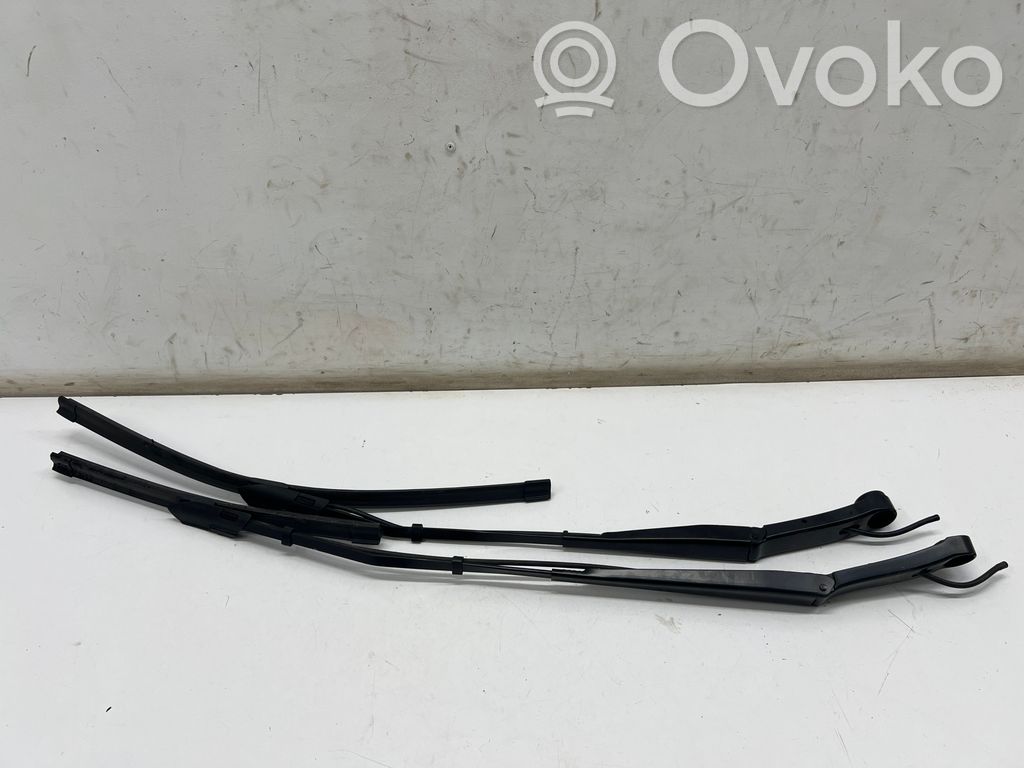 Opel Grandland X Wycieraczka szyby przedniej / czołowej 