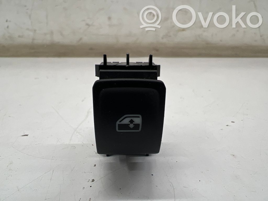 Seat Arona Electric window control switch 