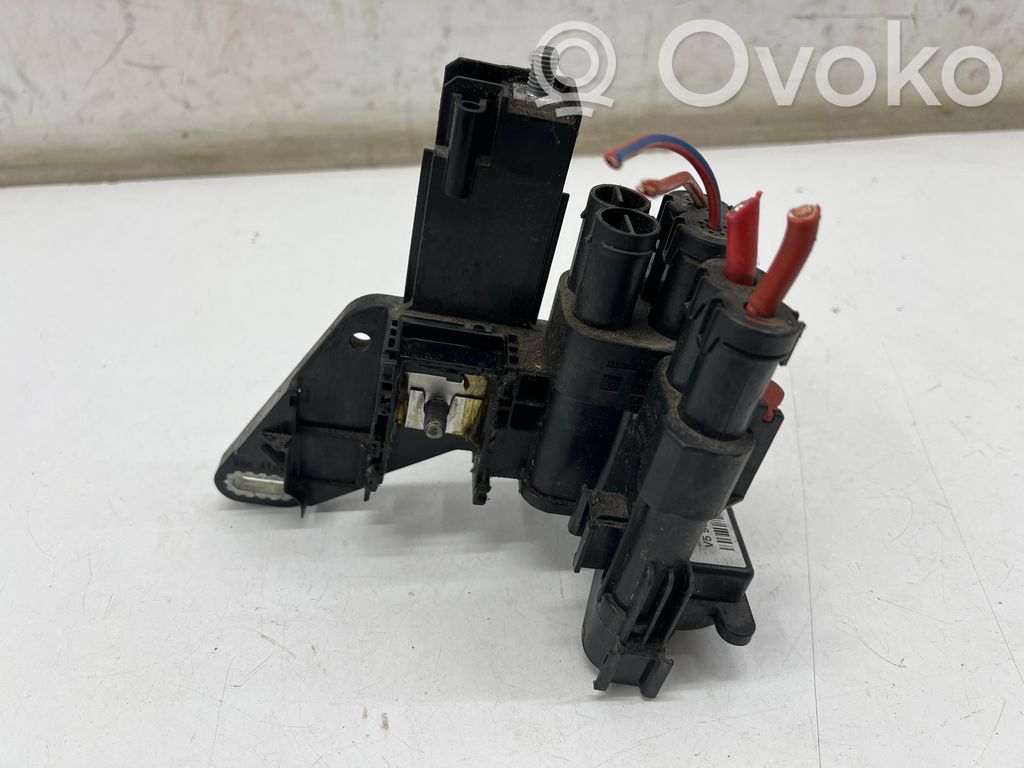 BMW 1 F20 F21 Przekaźnik sterujący prądem 
