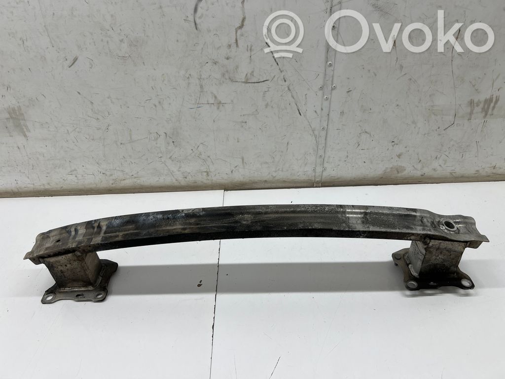 Audi A4 S4 B9 Aizmugurē bampera balka 