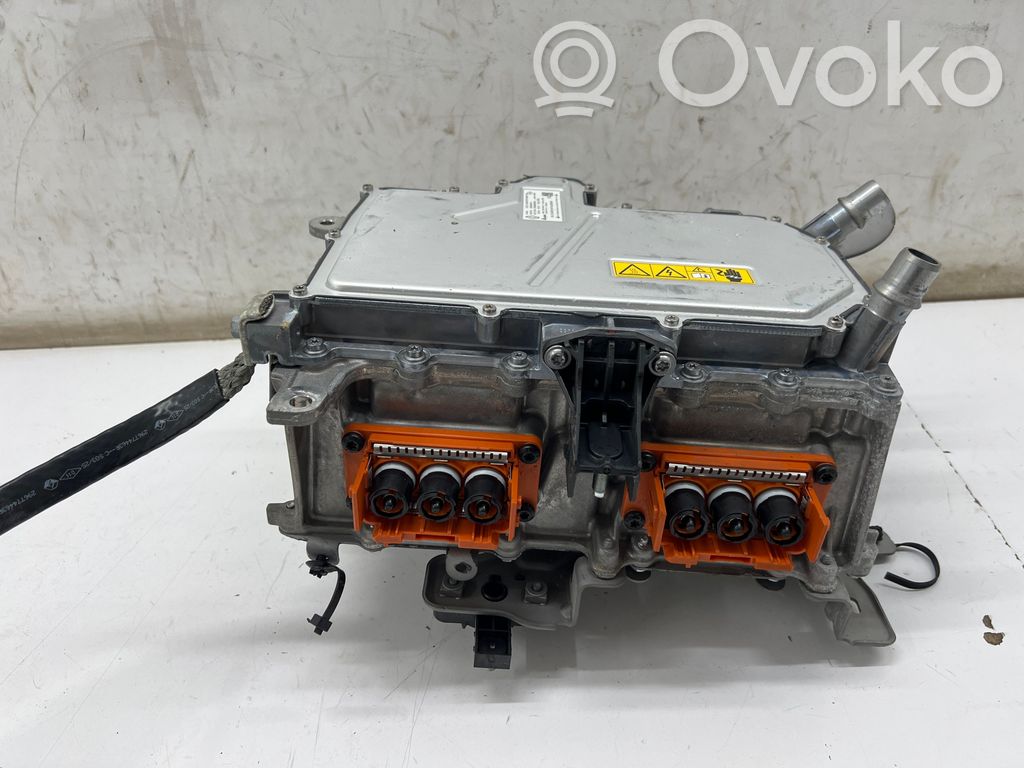 Inversor/convertidor de voltaje   292A08514R