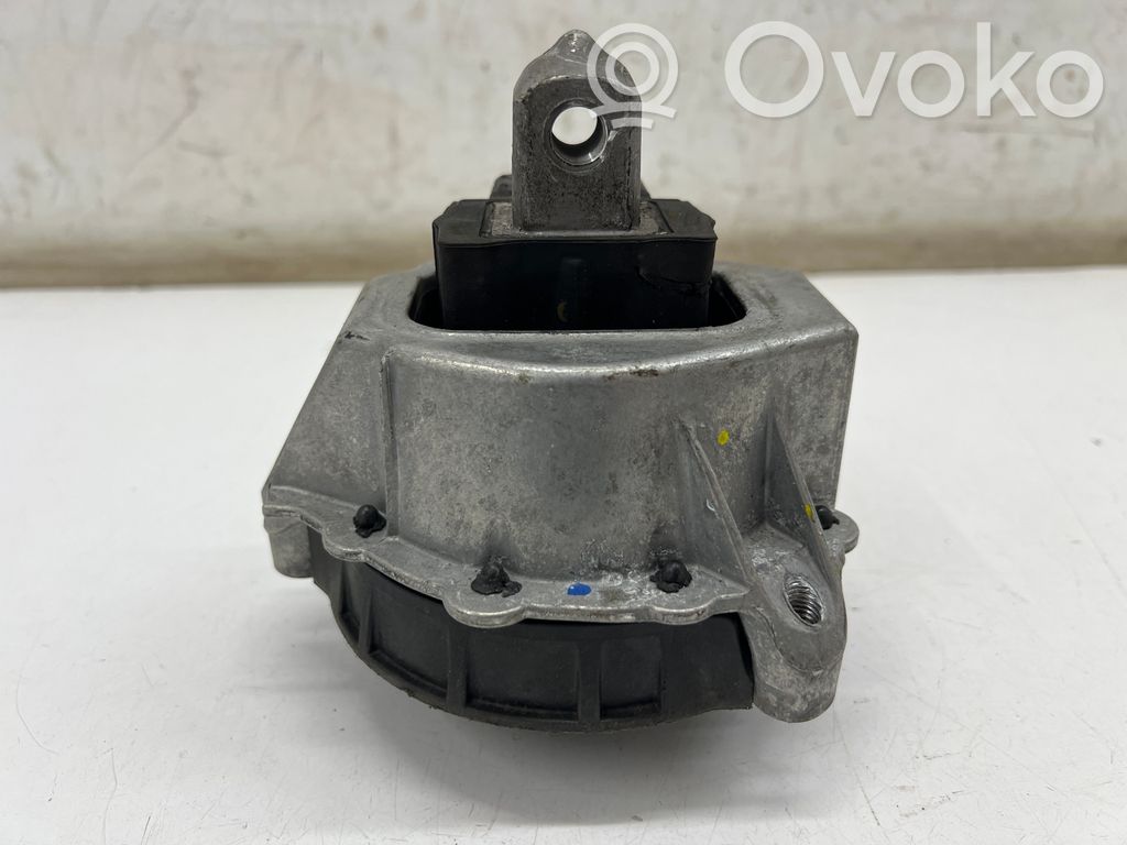 BMW 3 G20 G21 Engine mount bracket 
