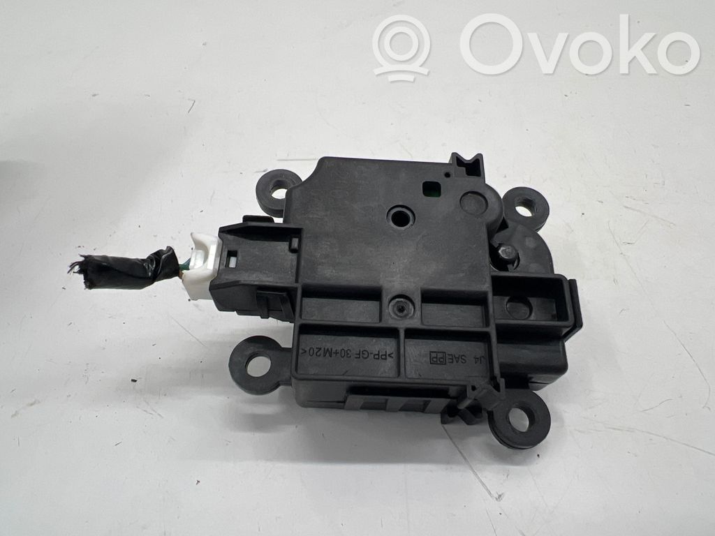 Mazda CX-30 Motor/actuator clapetă aer