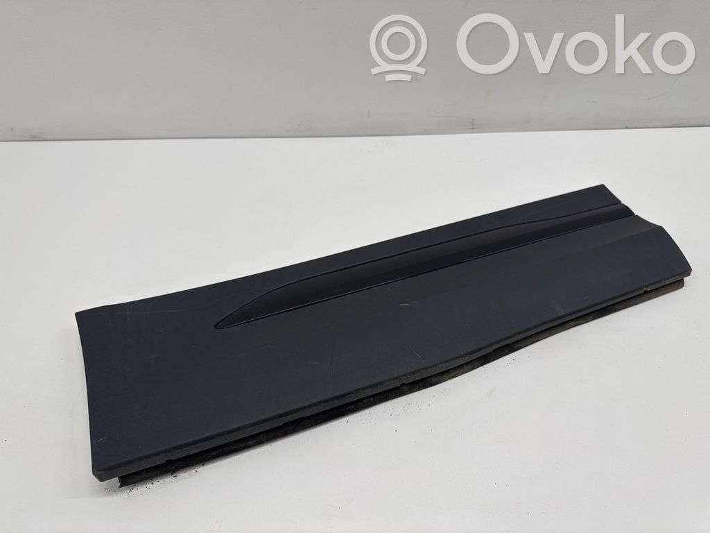 Mercedes-Benz EQA Rivestimento portiera posteriore (modanatura)