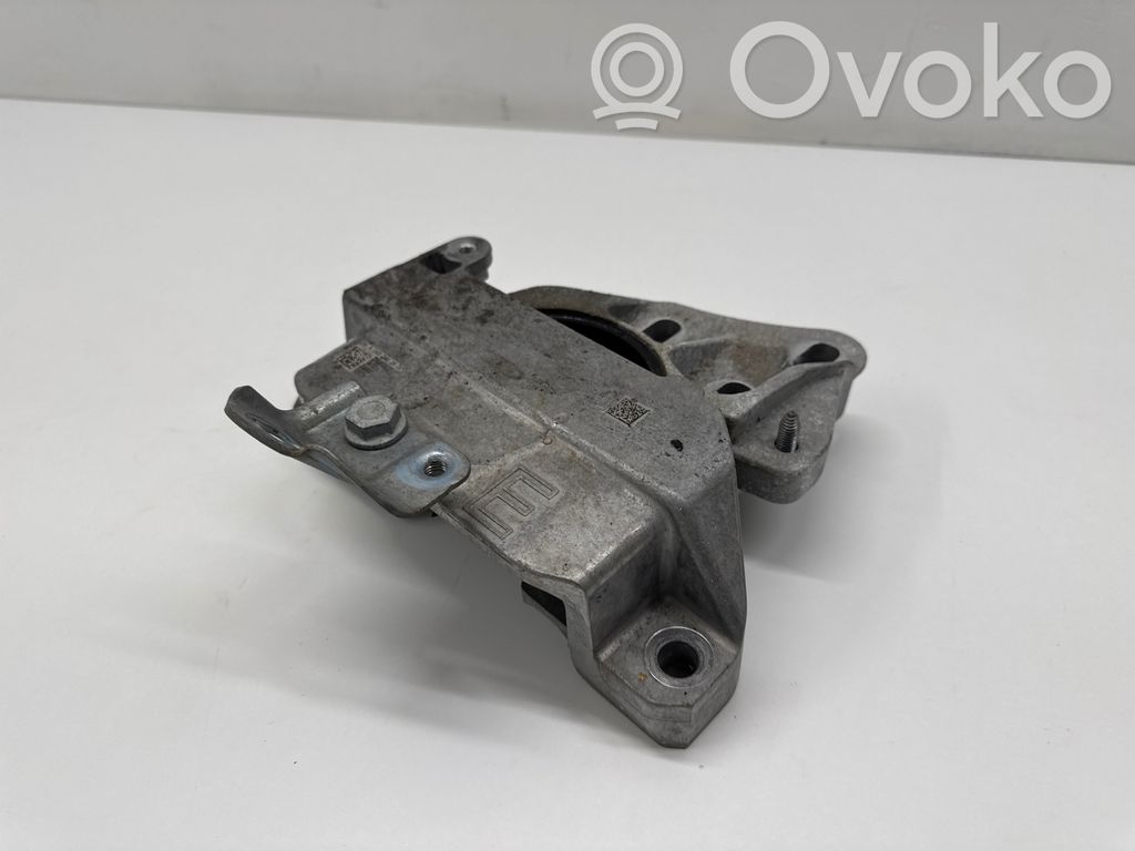Engine mount bracket   A2432402500,ZGS002