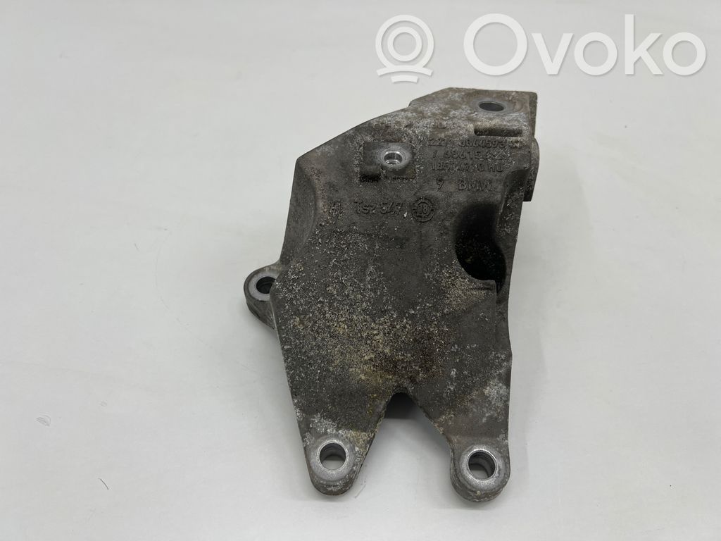 BMW 5 G30 G31 G38 Engine mounting bracket 