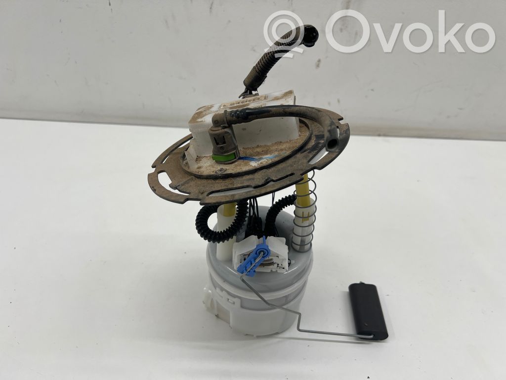 Renault Captur II Bomba interna de combustible 