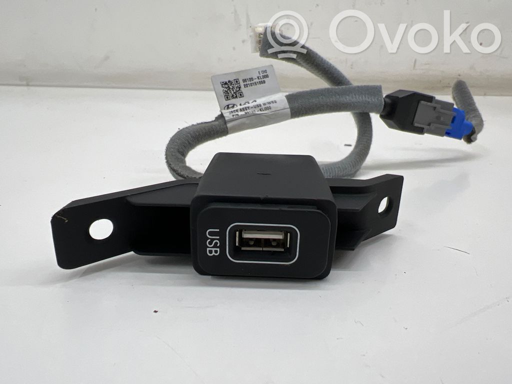 Hyundai IONIQ 6 Enchufe conector USB 