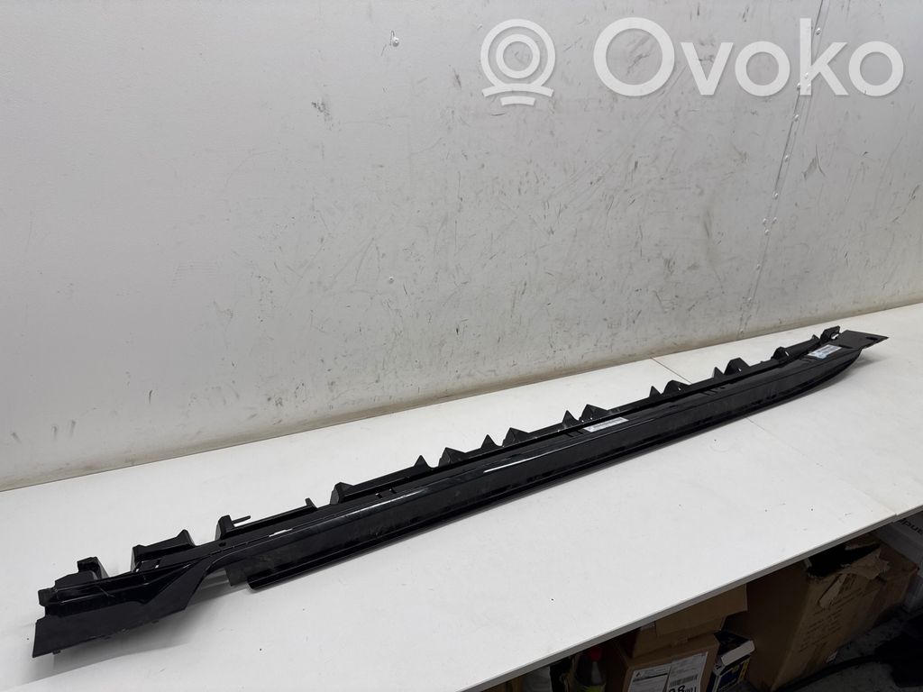 BMW i4 Sill supporting ledge 