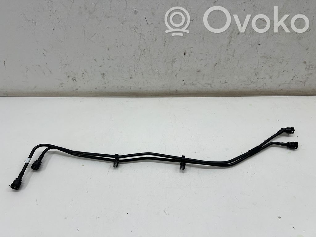 BMW i4 Engine coolant pipe/hose 