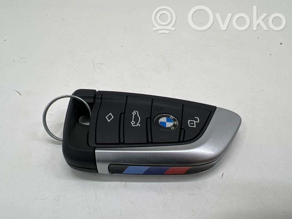 BMW i4 Virta-avain/kortti 