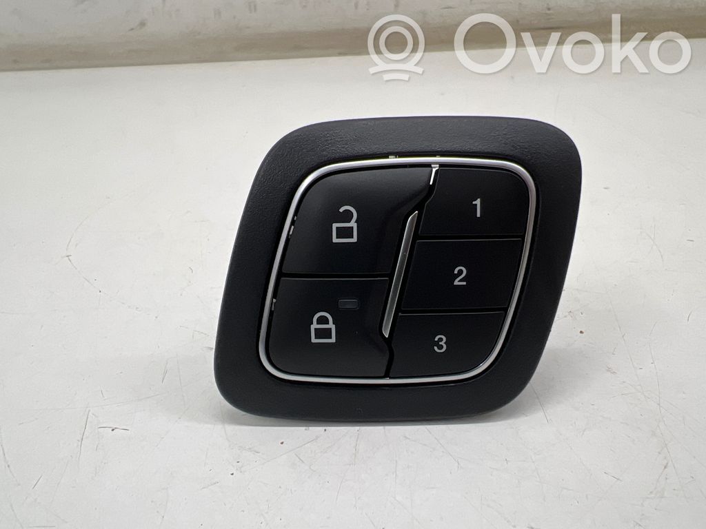 Ford Mustang Mach-E Central locking switch button 
