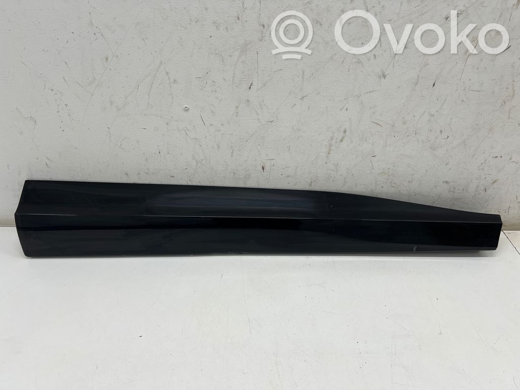 Listwa drzwi przednich   LJ8BR20848DAW