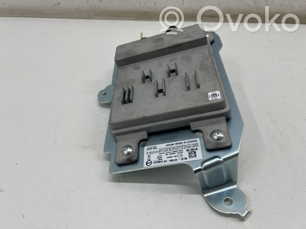 Sonstige Steuergeräte / Module   ML8T18T806AA,F068010000