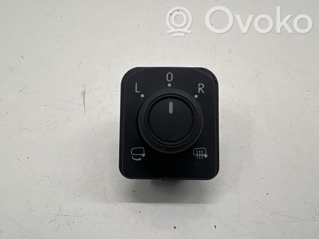 Cupra Leon Wing mirror switch 