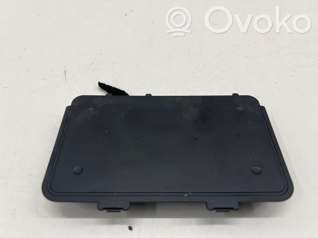 Cupra Leon Wireless charging module 