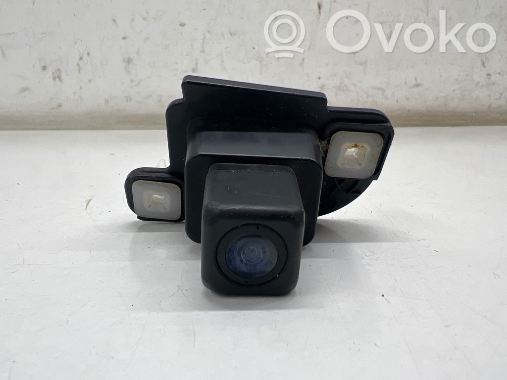 Toyota Yaris XP210 Telecamera posteriore auto 