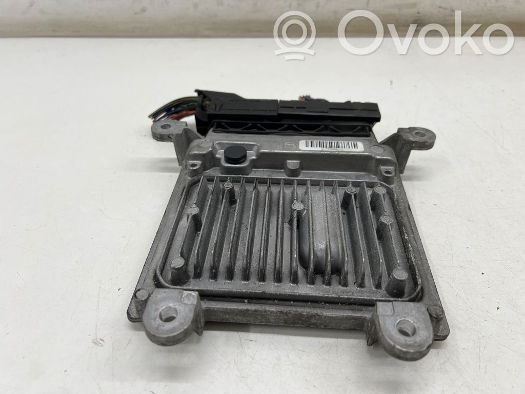 Mercedes-Benz C W205 Engine control unit/module 