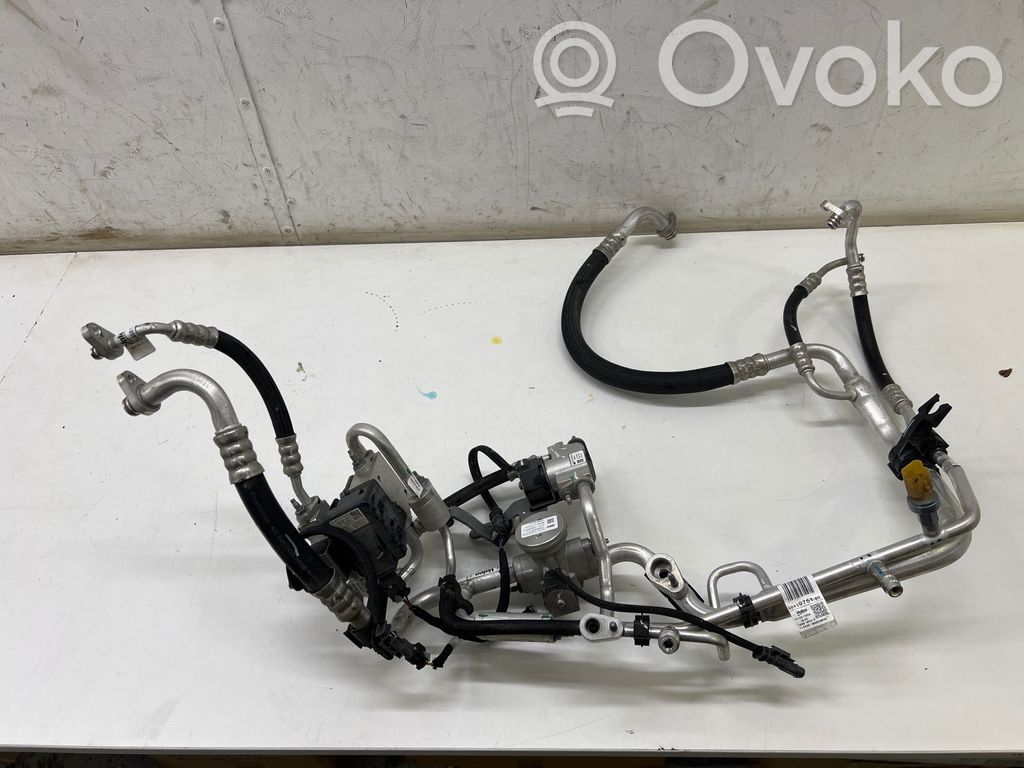 Opel Mokka B Ilmastointilaitteen putki (A/C) 