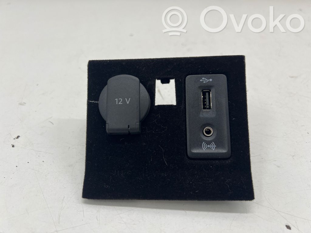Porsche Panamera (971) Priză USB 