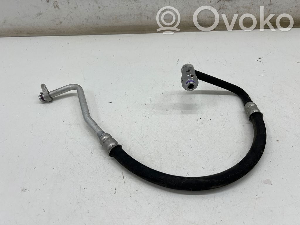 Ilmastointilaitteen putki (A/C)   5QE816721A