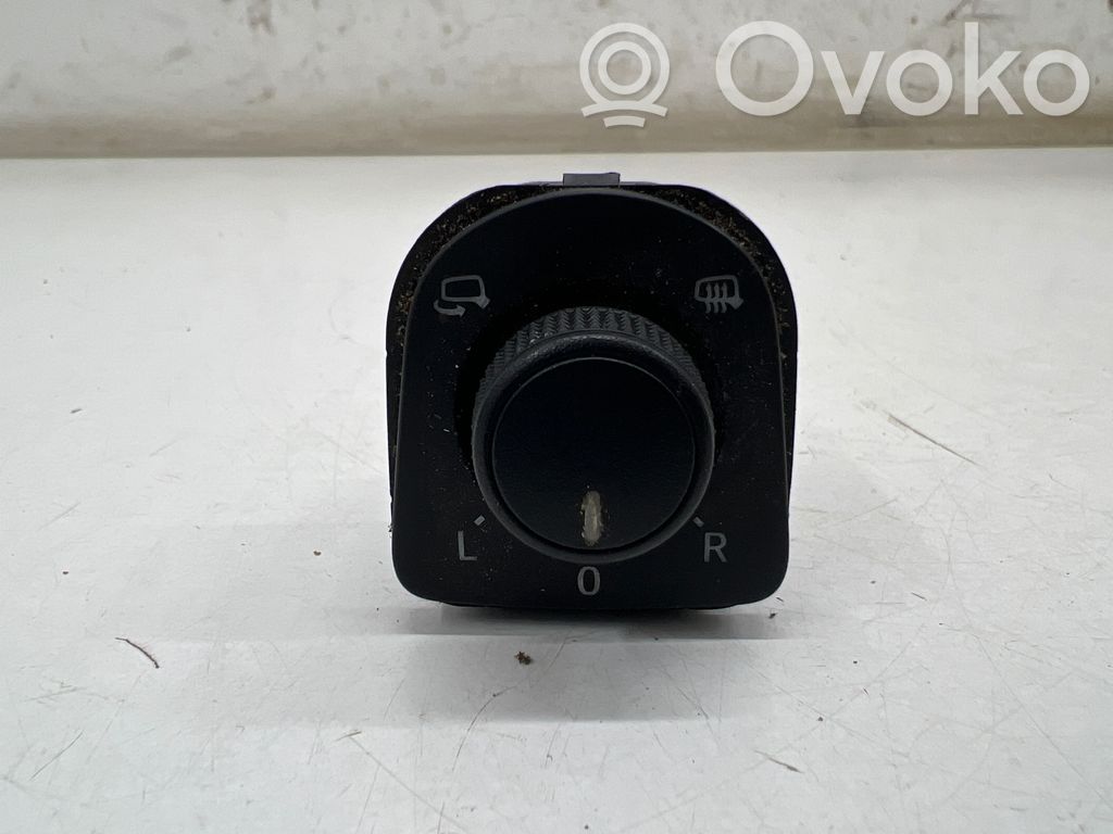 Seat Leon (5F) Wing mirror switch 