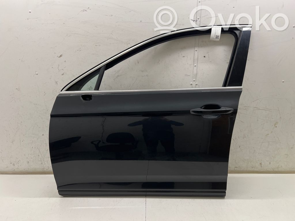 Volkswagen PASSAT B8 Drzwi przednie 