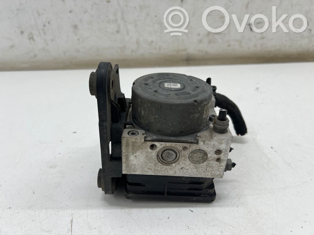 Volkswagen PASSAT B8 ABS Blokas 