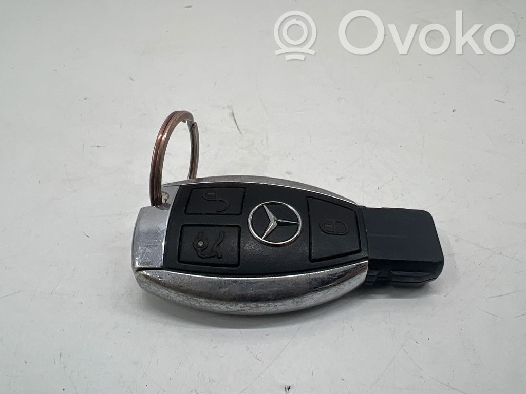 Mercedes-Benz GLA W156 X156 Virta-avain/kortti 