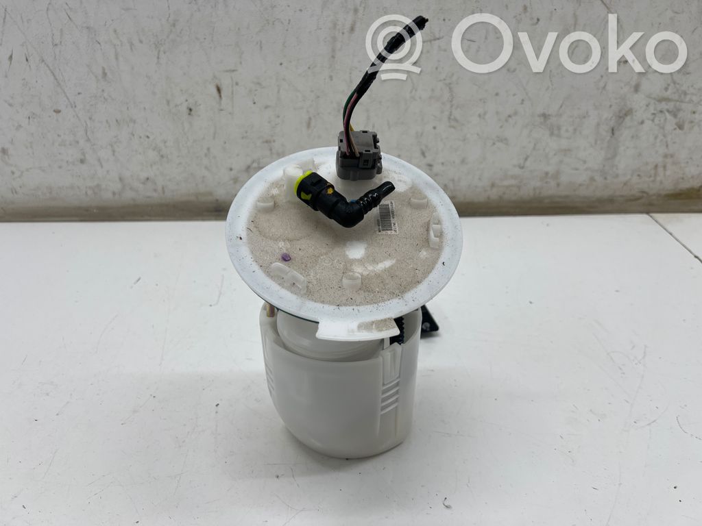 Mazda 3 Bomba interna de combustible 