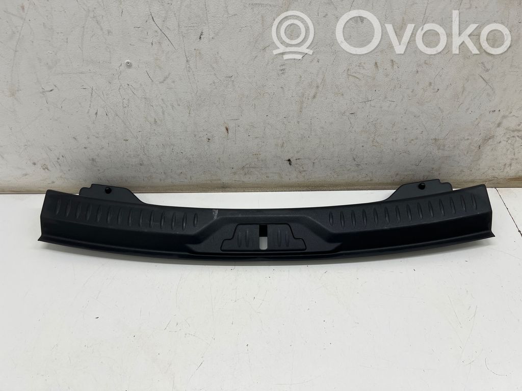 Protector del borde del maletero/compartimento de carga   J9D3406A64AE8PVJ