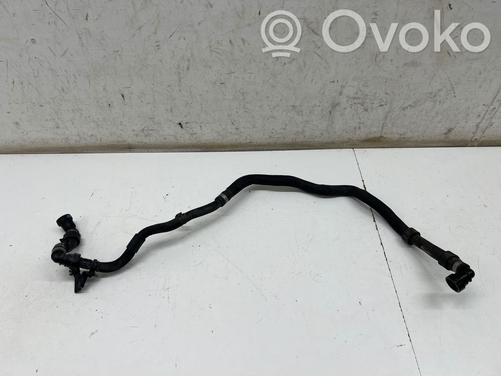 Jaguar I-Pace Engine coolant pipe/hose 