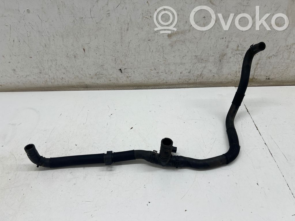 Land Rover Discovery 5 Tuyau de liquide de refroidissement moteur