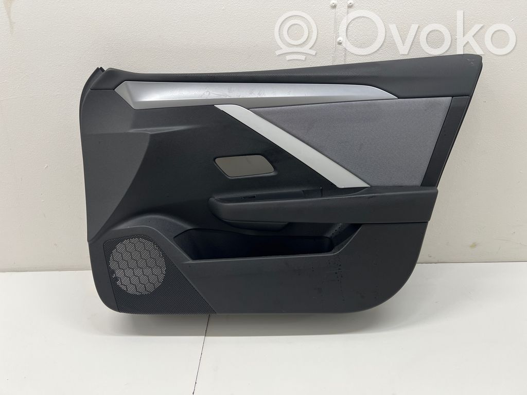 Opel Astra L Revestimiento de puerta delantera
