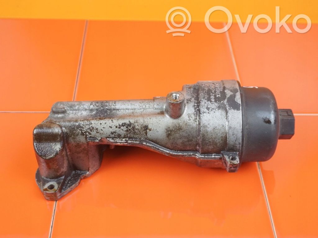 Citroen DS3 Oil filter mounting bracket 