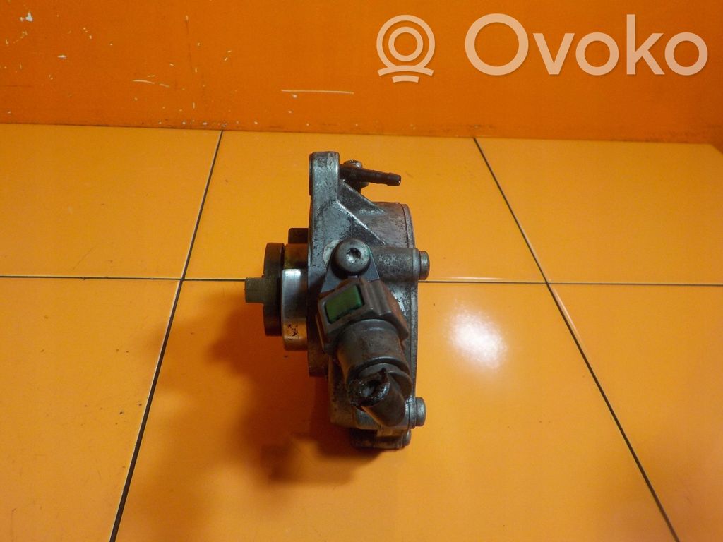 Peugeot 3008 I Vacuum pump 