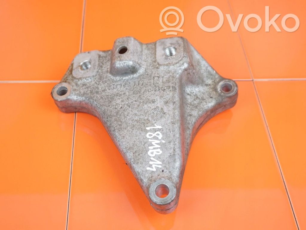 Audi A3 S3 8P Gearbox mounting bracket 