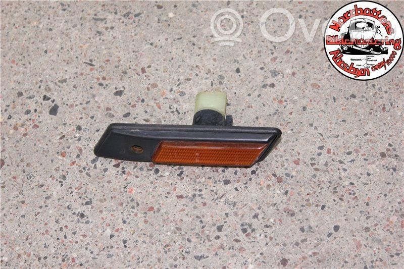BMW 3 E36 Front fender indicator light 