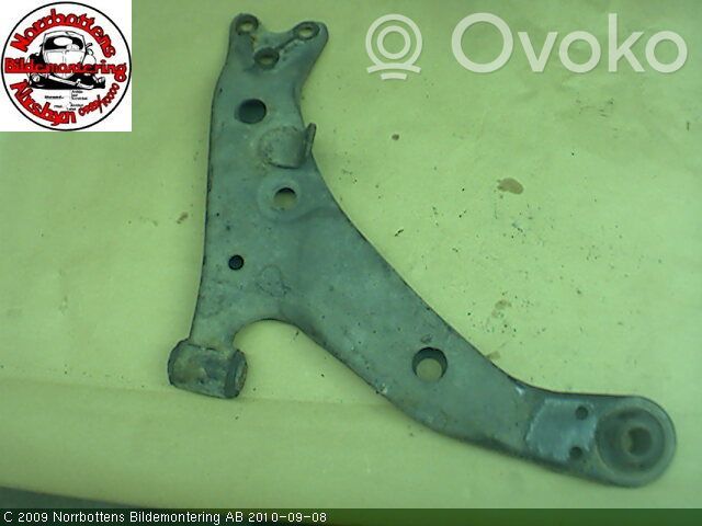 Toyota Corolla E110 Front lower control arm/wishbone 